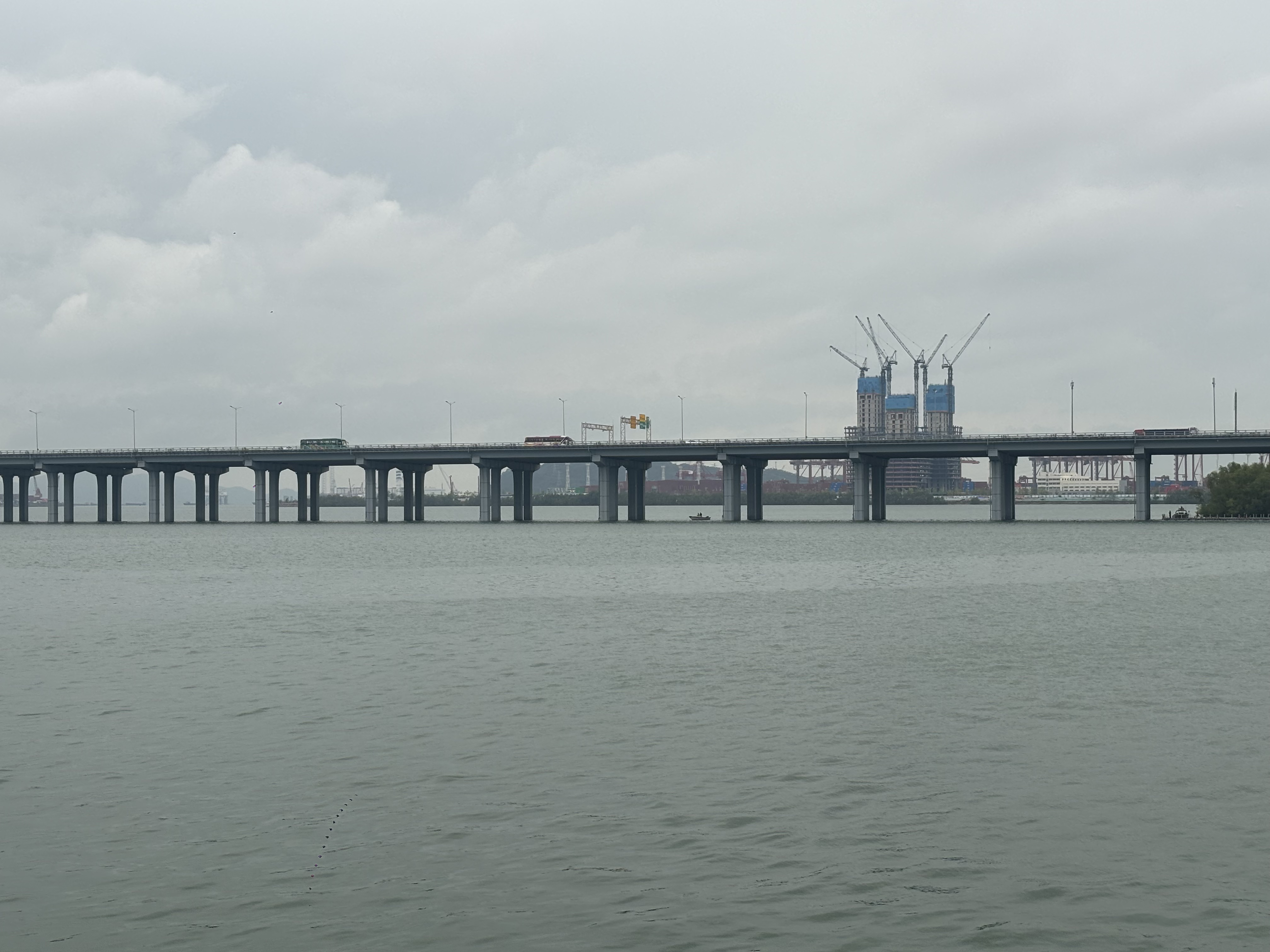欢乐港湾-01